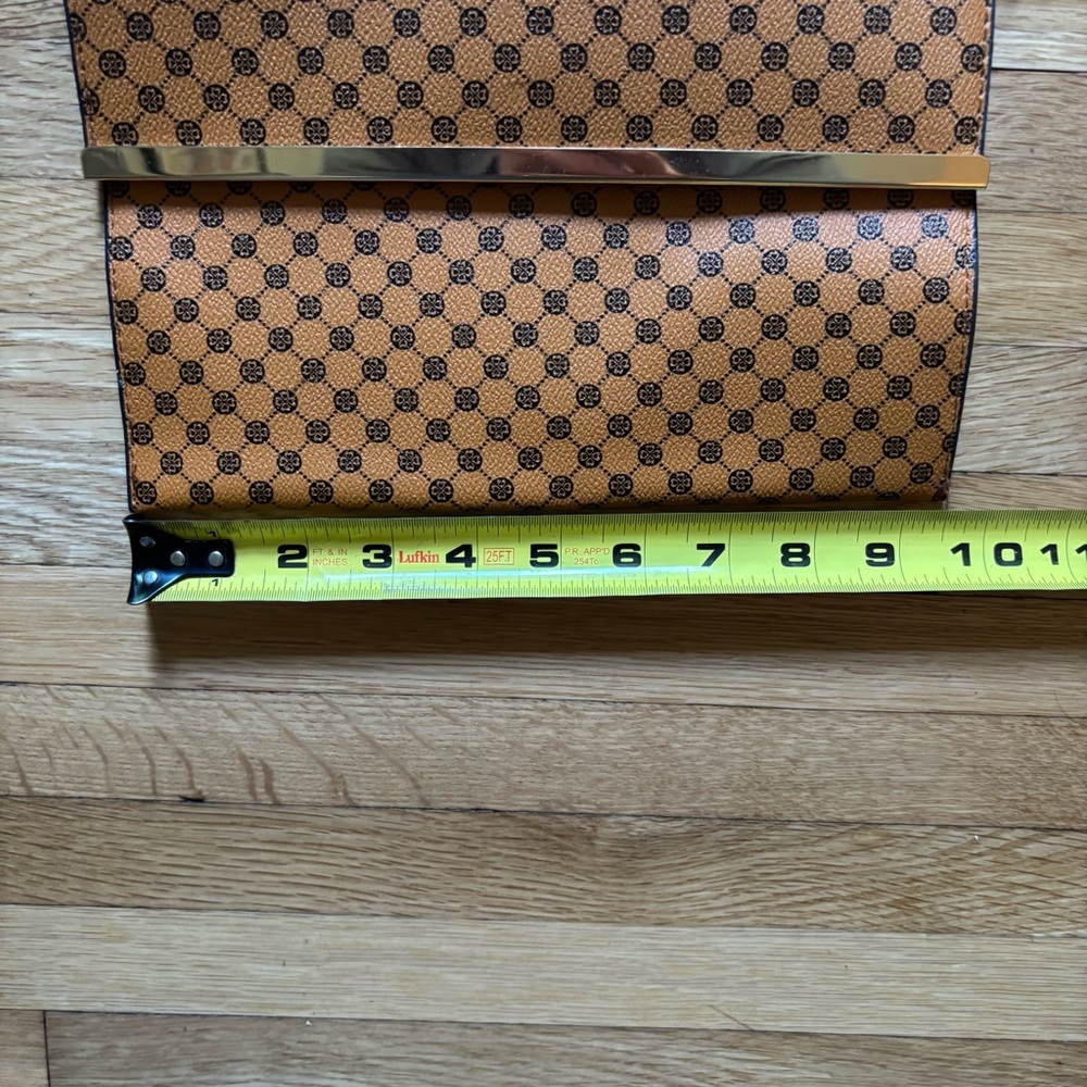 Tan, Brown,‎ And Gold Envelope Purse Classic Style Handbag Small Clover Pattern - Picture 5 of 8